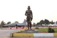 Sabiha Gökçen Anıt Heykel Yapımı