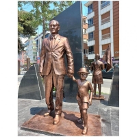 Kucukcekmece Belediyesi AtaturkveKizi Ulku Konulu 