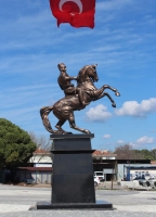 Atlı Atatürk Fiber Heykel Yapımı